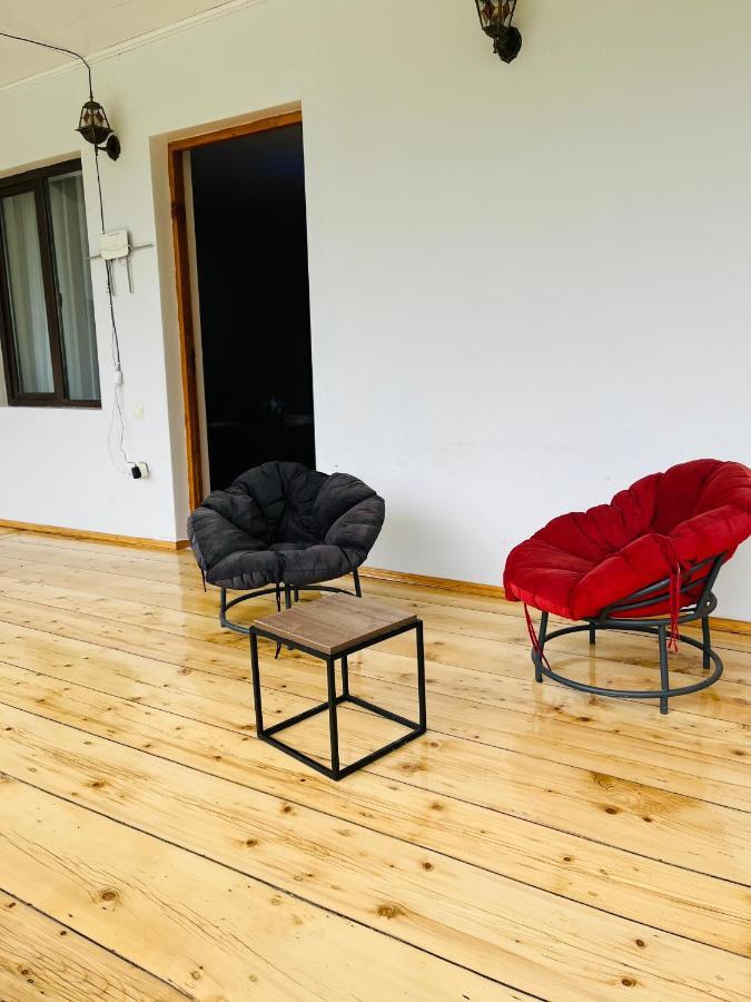Guesthouse Alpenrose Mestia Eksteriør bilde